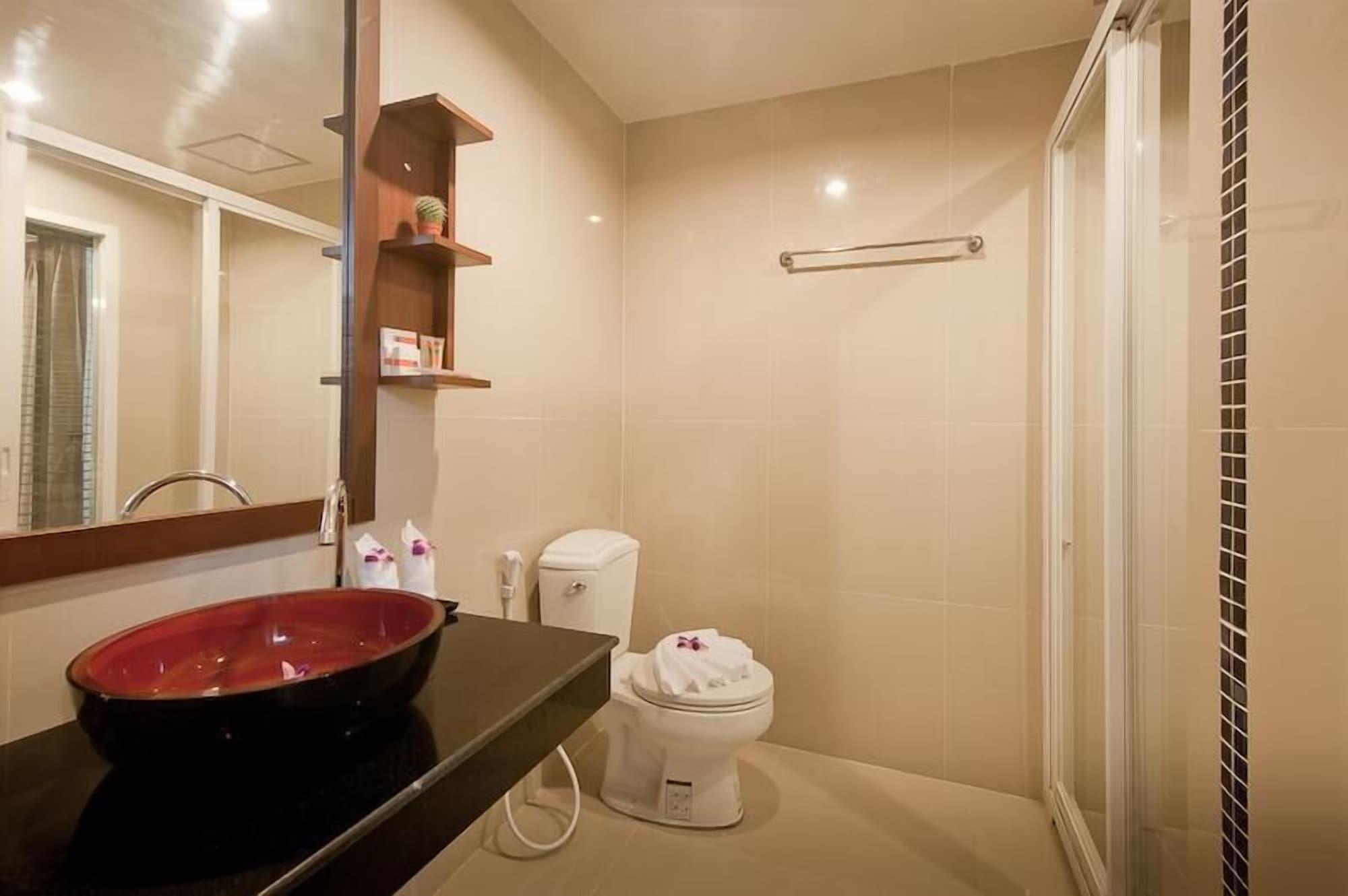 فندق Tuana Blue Sky Patong المظهر الخارجي الصورة